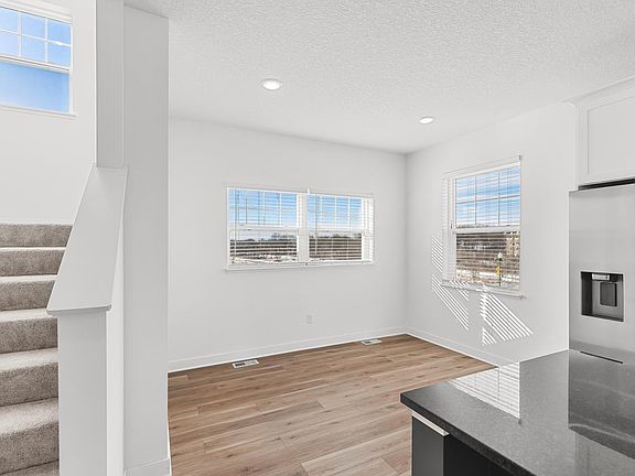 4th image of 3163 Clover Ridge Dr