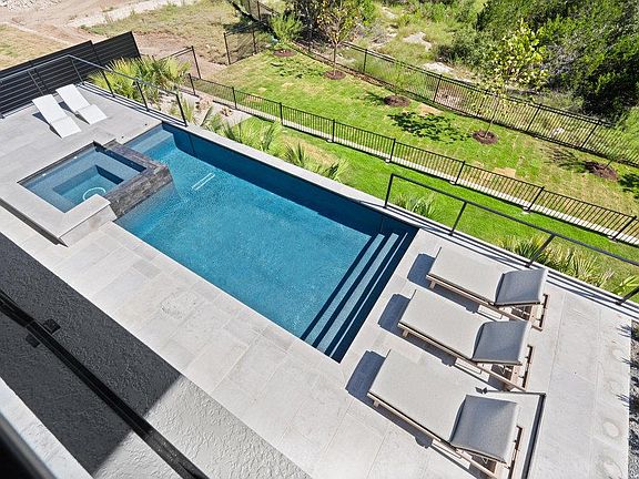 7th image of this home