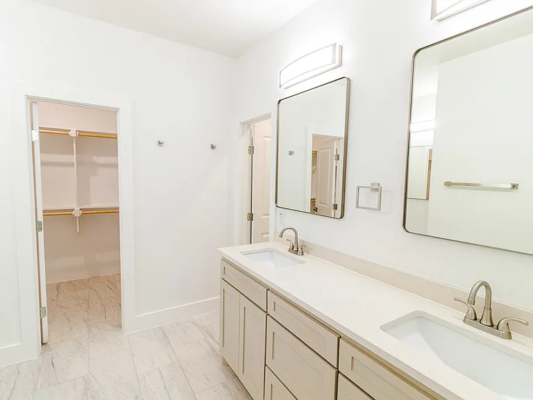 536 Highview Ct — Photo 22