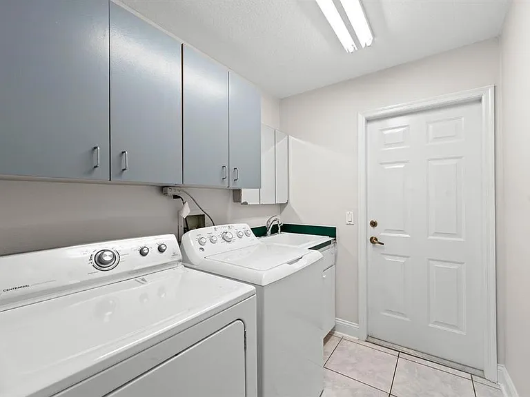 9147 Duffer Ct — Photo 3