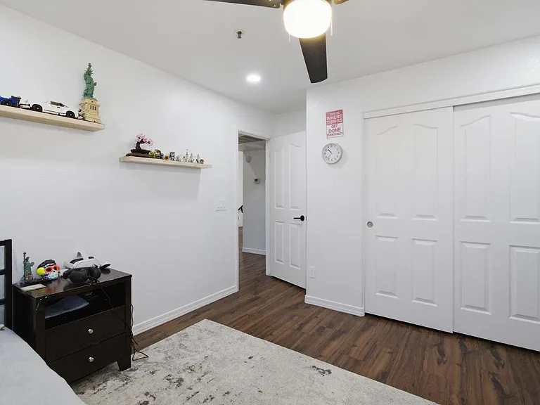 12955 E Mercer Ln — Photo 24