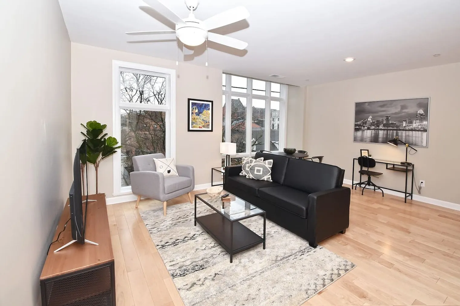 1 bed, 1.0 bath, $4,278 — Photo 1