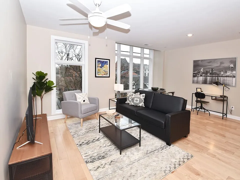 118 W 15th St #3-ID1622265P