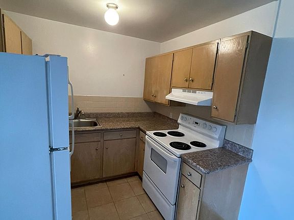 2nd image of 45 Crestline Dr #4