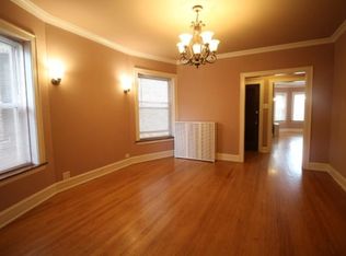 5717 N Artesian Ave, Chicago, IL 60659