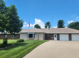 1439 N Shore Dr, Knoxville, IA 50138