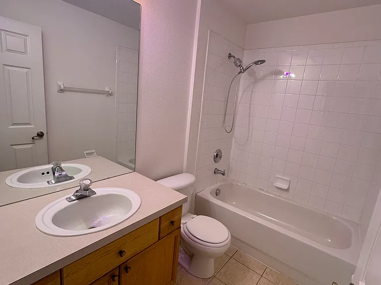 2368 Silver Palm Dr — Photo 9