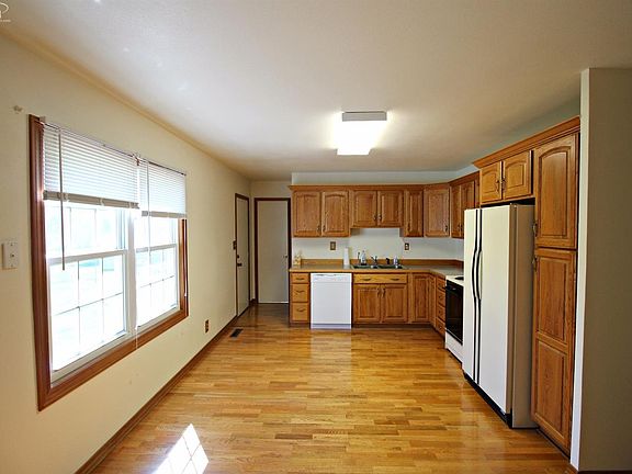 4th image of 1463 Winfield Dr