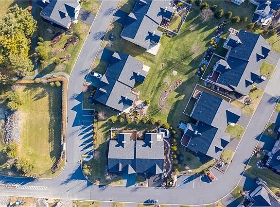 4th image of 3684 Cottage Dr #41