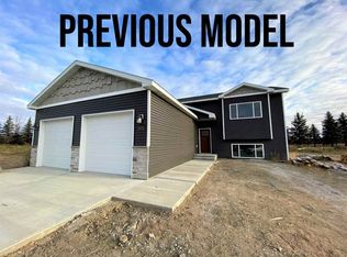309 6th Ave SW, Surrey, ND 58785
