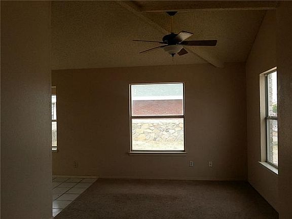 2nd image of 2913 Tower Knoll Ln