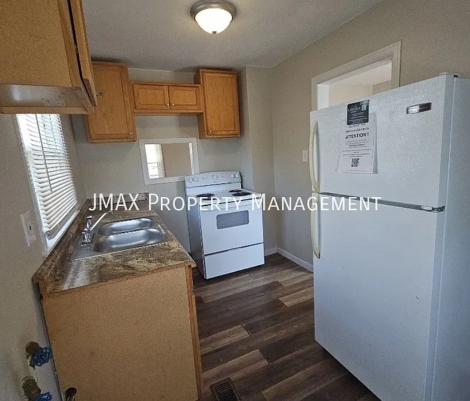 2916 Courtland Rd NW — Photo 4