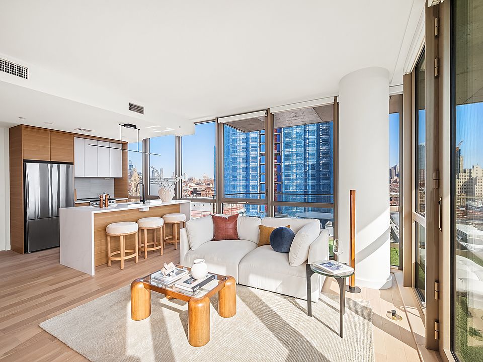 1st image of 395 Carroll St #337