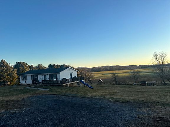 4th image of 1979 River Rd