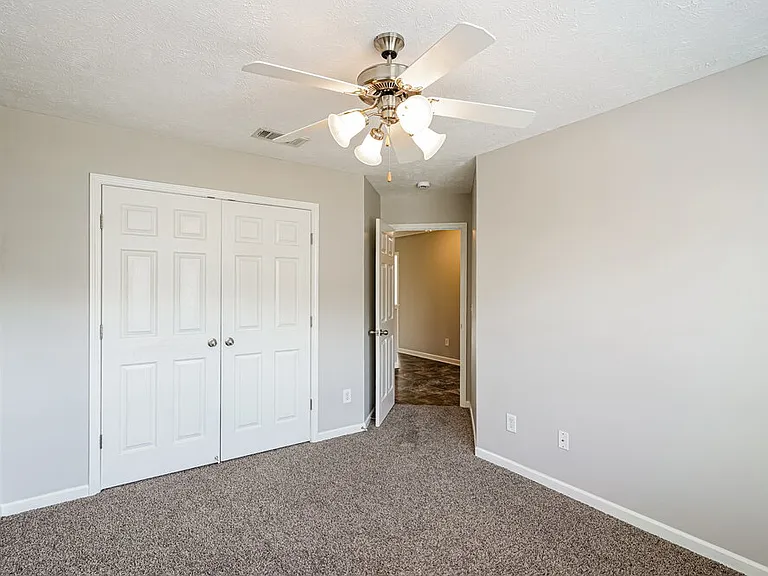 1416 Sprucedale Dr — Photo 14