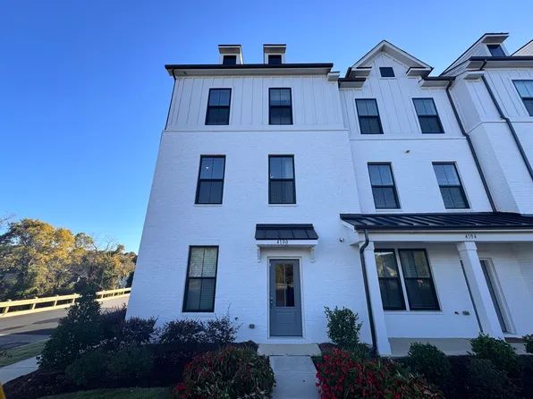 4100 Alexander View Dr, Charlotte, NC 28226