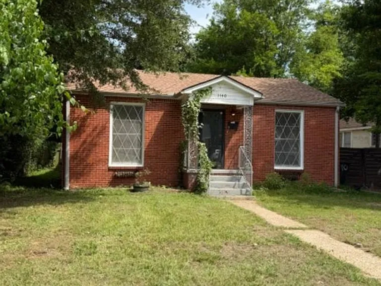 1140 Schex Dr — Photo 1