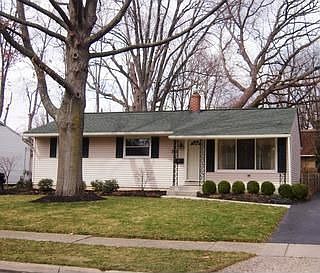 1st image of 380 E Clearview Ave