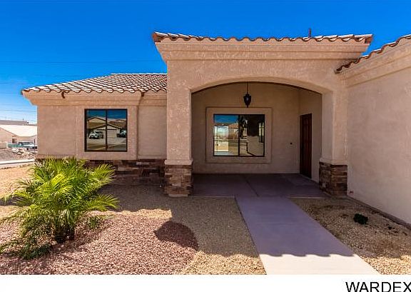 5th image of 2220 Palo Verde Blvd N