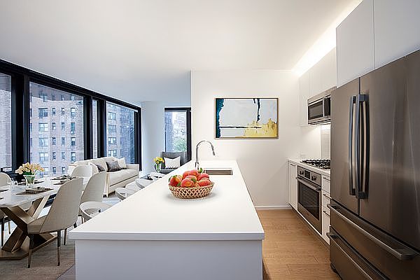 1st image of 685 1st Ave APT 25M
