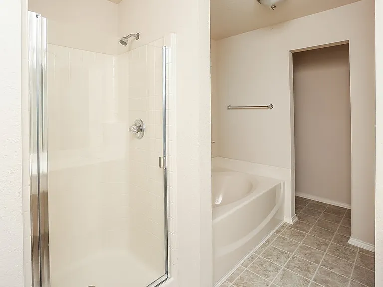 10849 Braemoor Dr — Photo 11