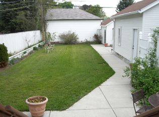 1810 W Fairmount Ave, Milwaukee, WI 53209