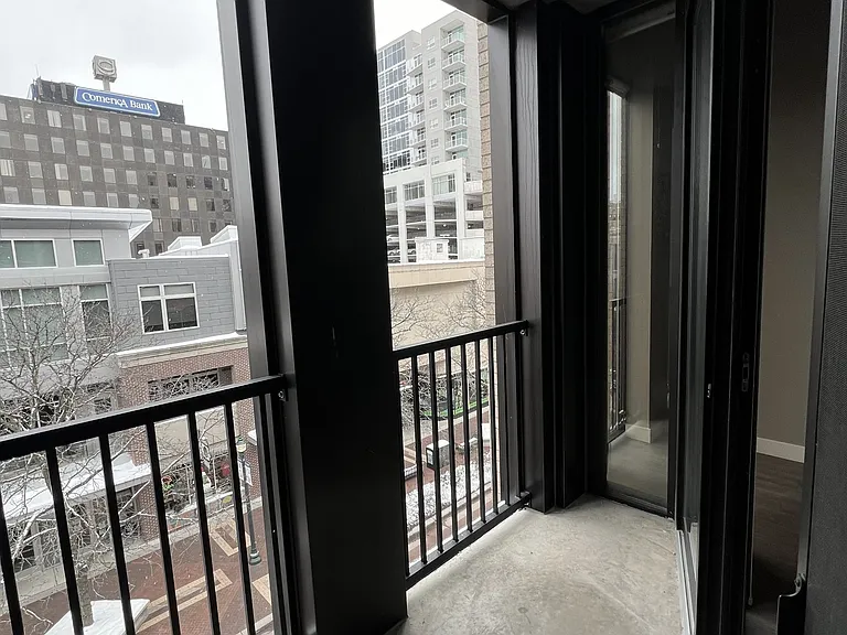 157 S Kalamazoo Mall — Photo 48
