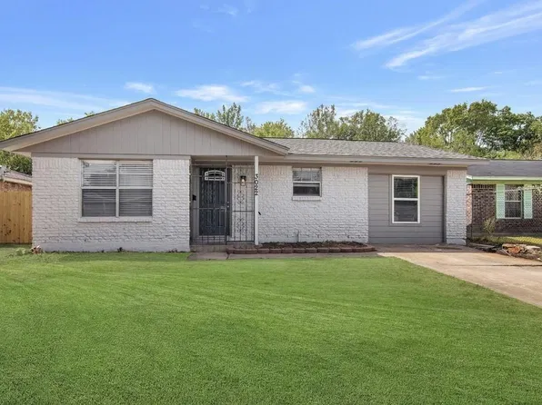 3022 Poe Rd, Houston, TX 77051