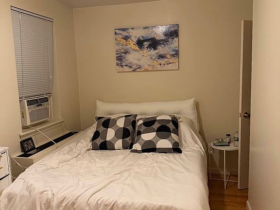 4th image of 239 E 84th St APT 5C