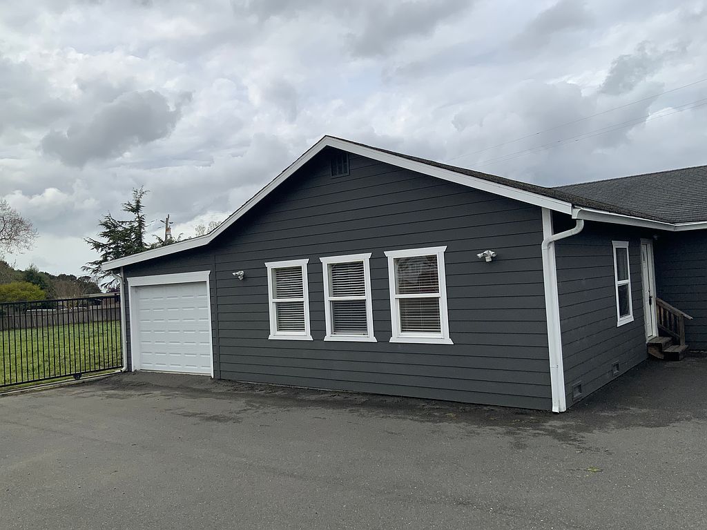 3880 Rohnerville Rd - Property Image