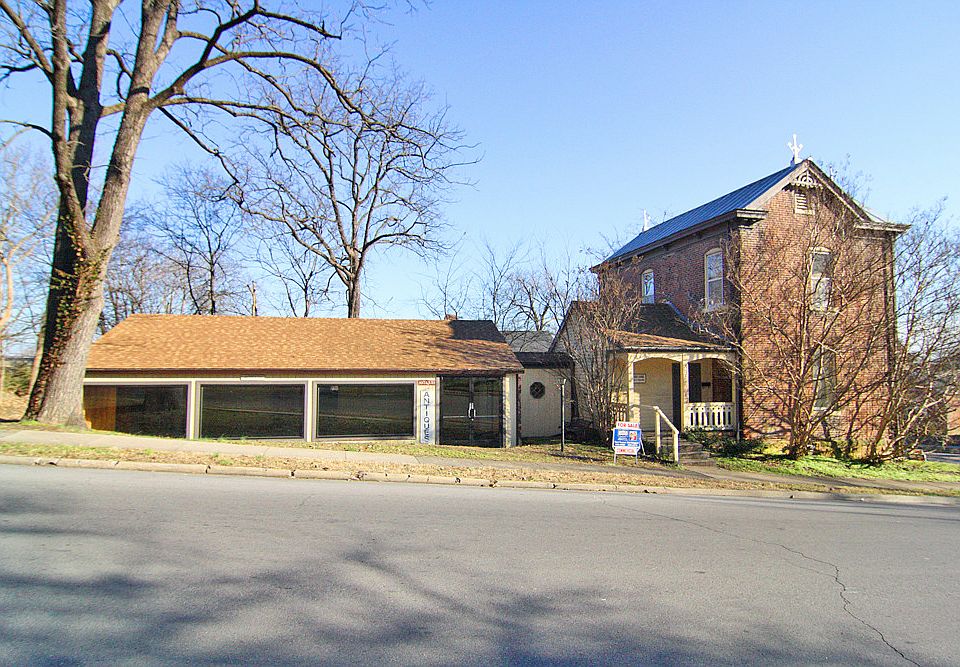 1st image of 2 N Lorimier St