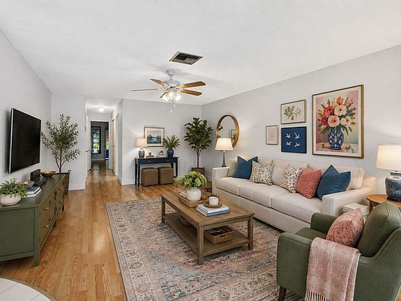 5th image of 6070 La Palma Lane