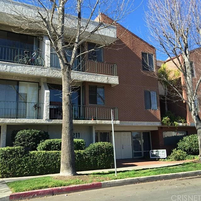 1st image of 7211 Cozycroft Ave Unit 24