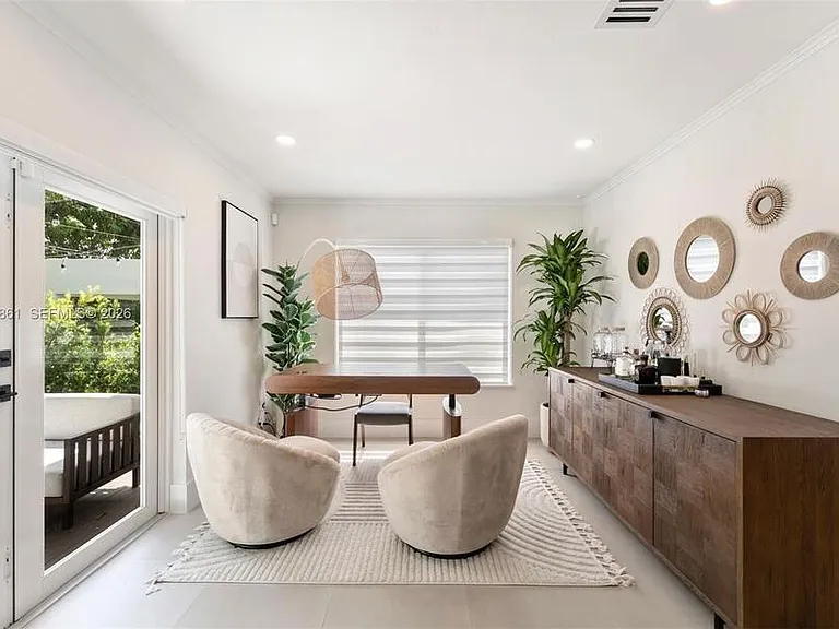45 Palermo Ave — Photo 9