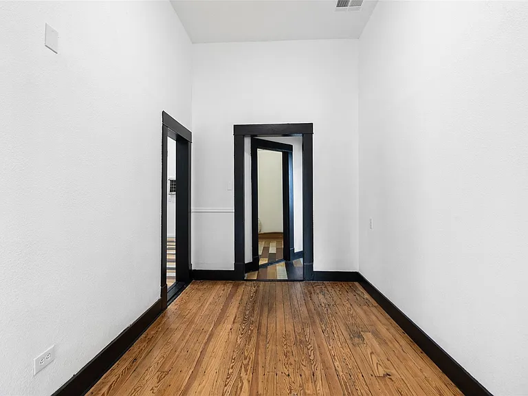 327 S Robb St — Photo 10