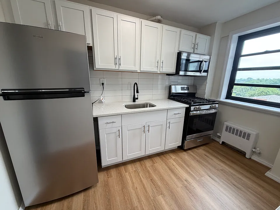 108 Washington St #6I