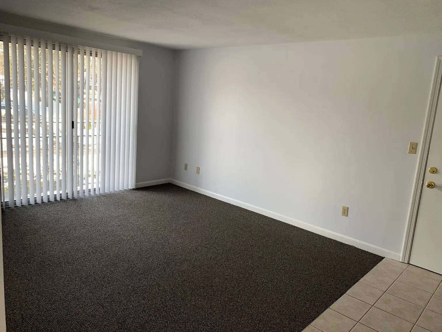 101 E Broadway — Photo 2
