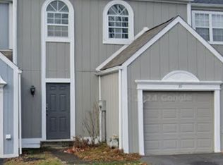 39 New London Ln, Oakmont, PA 15139