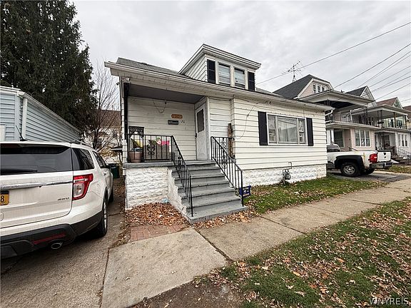 2nd image of 170 Newfield St