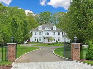 45 Edwin Ct, Guilford, CT 06437