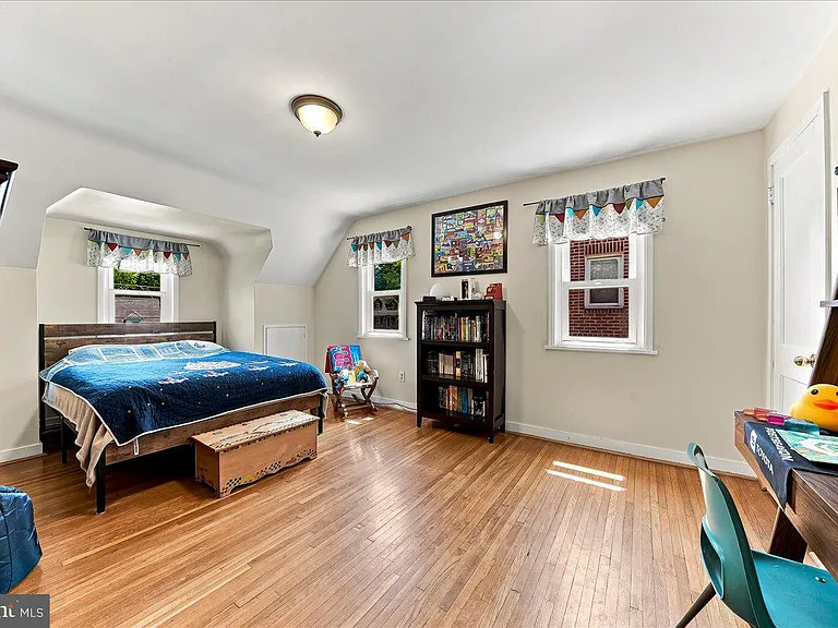 416 Valley View Rd — Photo 23