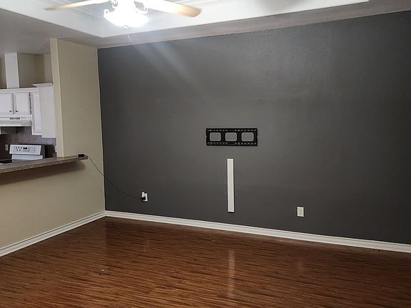 5th image of 3126 Deer Run APT 2