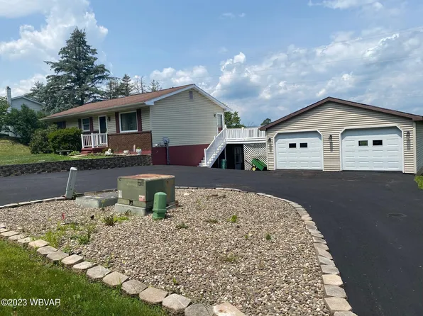 418 Grape St, Lock Haven, PA 17745