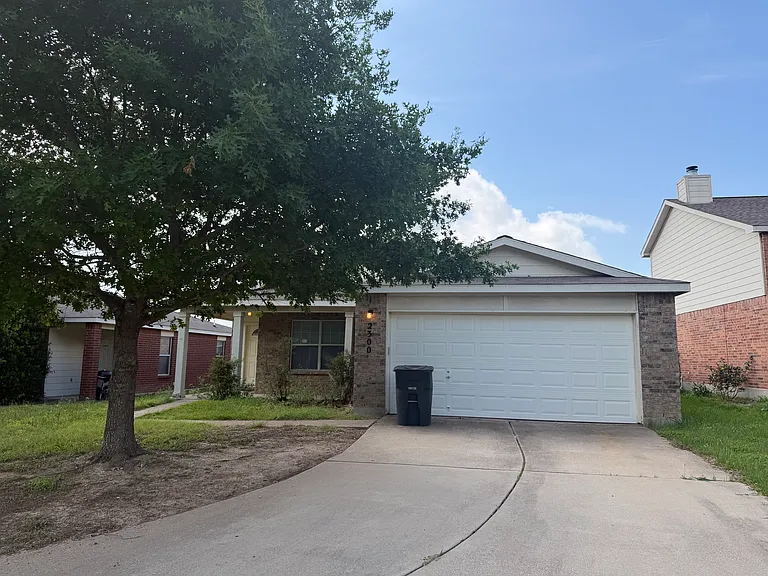 2300 Maedell Dr — Photo 6
