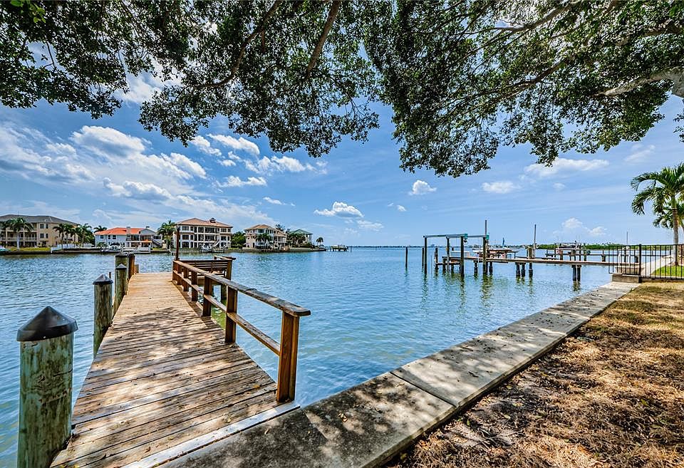 1st image of 2000 Dolphin Blvd S