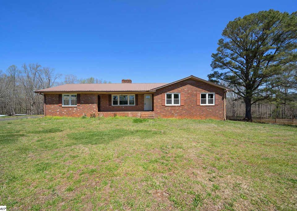 1st image of 481 Tamassee Ln