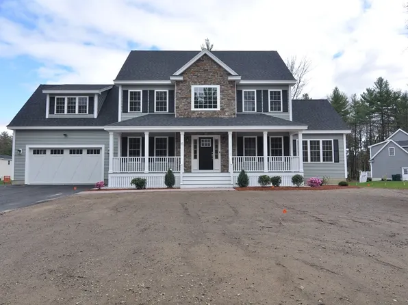 19 Bacon St, Pepperell, MA 01463
