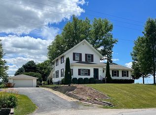 230 D St, Conroy, IA 52220