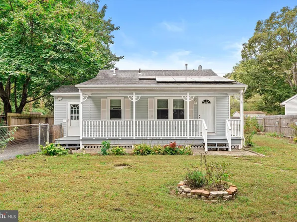 2 Honeybee Dr, New Egypt, NJ 08533