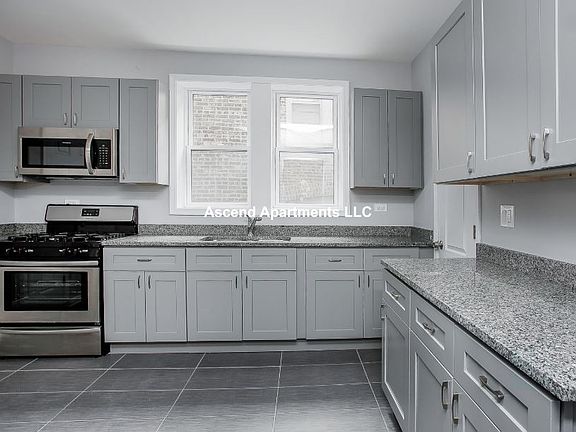 5th image of 7719 S Kingston Ave #3